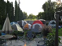 backyard-camping-fun