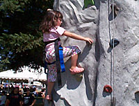 2006 Gilroy Garlic Festival - is that the smallest harness you have?