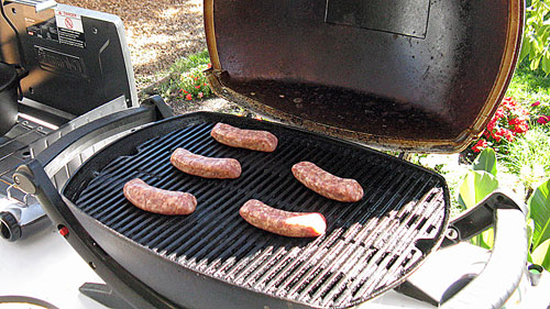 Grilling sausage on the Weber Q-220