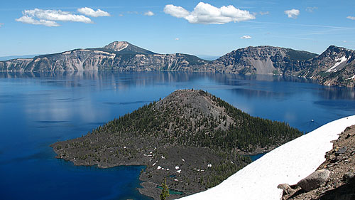 Family camping at Crater Lake National Park