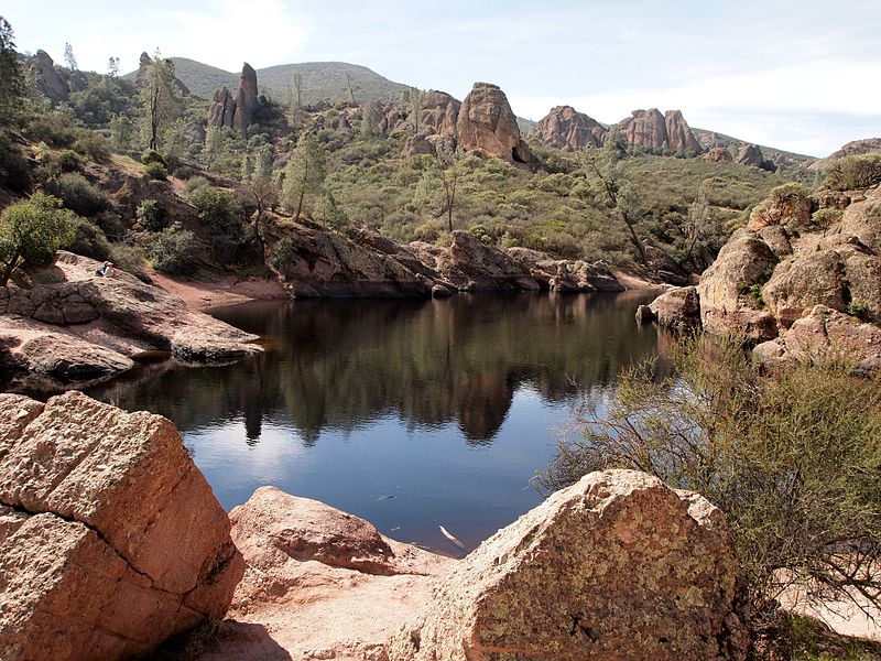 rock-formations-pinnacles-national-park